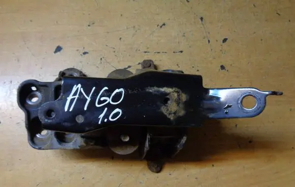 Toyota Aygo AB40 Gearbox mount 