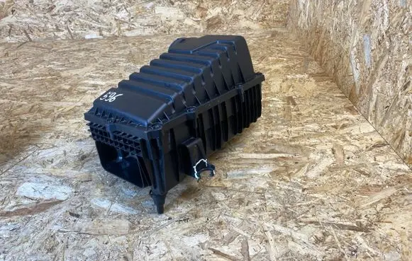 Audi Q3 F3 Air filter box 83A129601