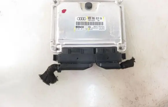 Audi A4 S4 B6 8E 8H Engine control unit/module 0281011140 038906019KA