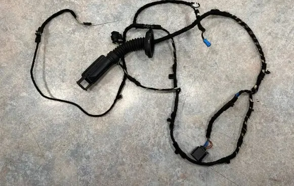 Mini Cooper Countryman F60 Rear door wiring loom 6805892