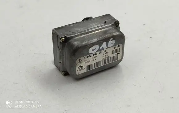 Mercedes-Benz CLK A209 C209 ESP acceleration yaw rate sensor A0035423918