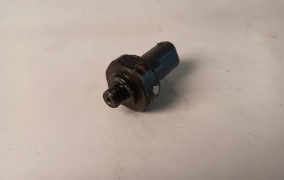 Mercedes-Benz SL R230 Air conditioning (A/C) pressure sensor A0045429018