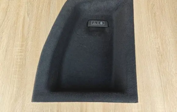 BMW X4 G02 Trunk/boot side trim panel 7481909