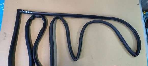 Hyundai i30 Front door rubber seal KIACEED