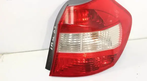 BMW 1 E81 E87 Rear/tail lights 6924502