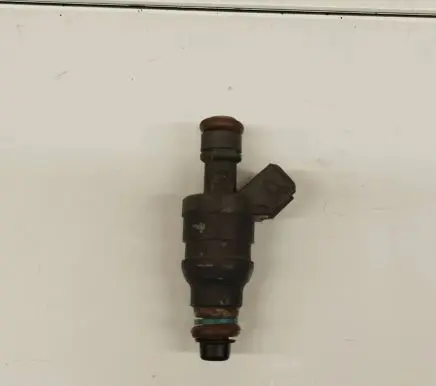 Mercedes-Benz E W124 Fuel injector 0000787323 0280155209