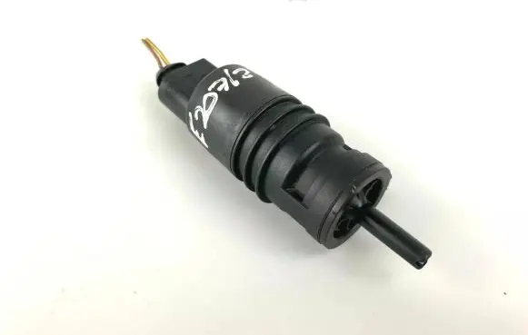 Mercedes-Benz E W212 Windscreen/windshield washer pump A2218690121