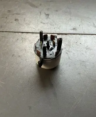 Audi A4 S4 B7 8E 8H Ignition lock contact 4b0905849