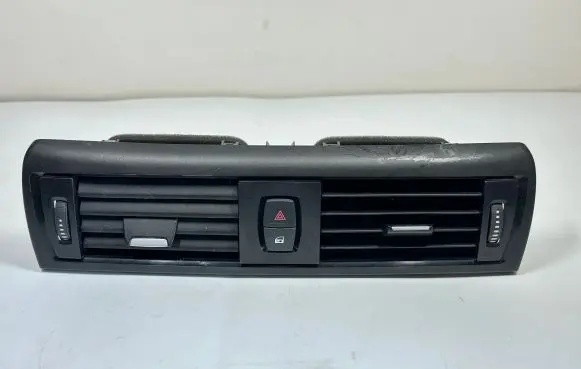 BMW 1 F20 F21 Dash center air vent grill 9205357 64229205357