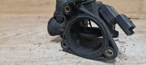 Volvo V50 Throttle valve 9647474880