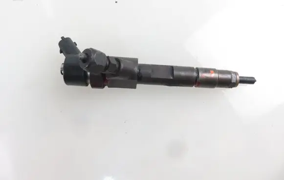 Volvo S40, V40 Fuel injector 7700111014 0445110021