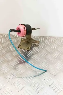 Mercedes-Benz SLC C107 Engine mount vacuum valve 