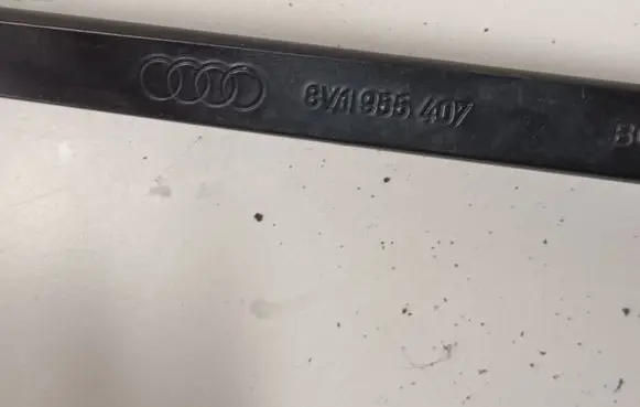 Audi A3 S3 8V Windshield/front glass wiper blade 8V1955407
