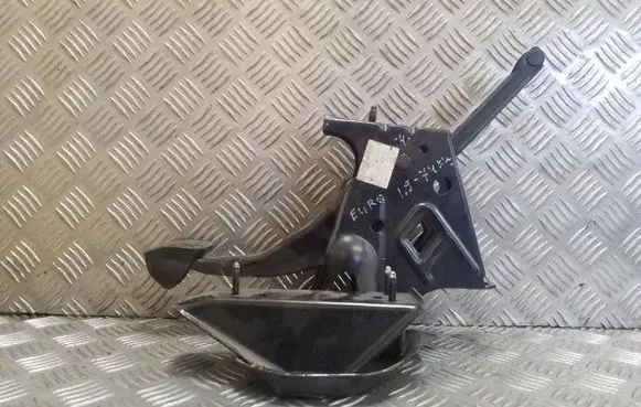 Volkswagen Golf IV Clutch pedal 1J1721059