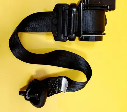Chrysler Voyager Rear seatbelt 04680509AC
