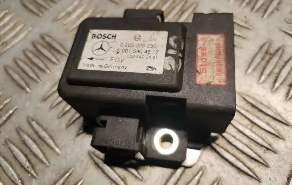 Mercedes-Benz E W210 Yaw turn rate sensor 0015404517