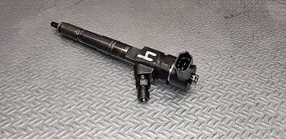 Opel Vectra C Fuel injector 0445110243