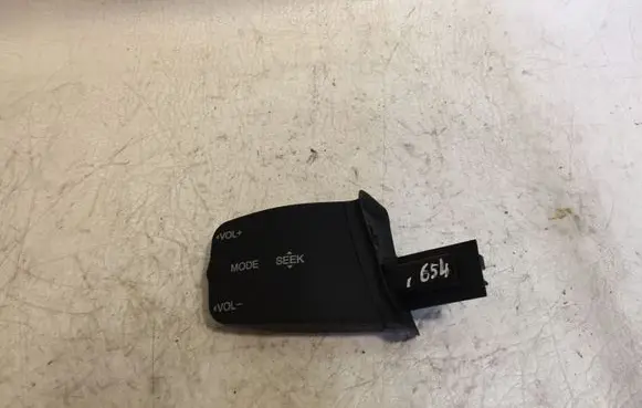 Ford Focus C-MAX Sound control switch 758709