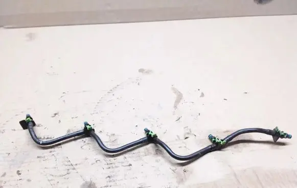 Fuel return line/hose