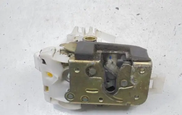 Ford Cougar Front door lock