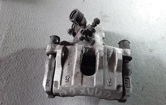 Ford C-MAX II Rear brake caliper 