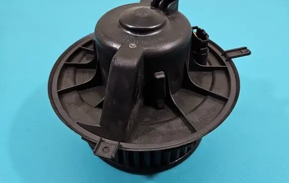 Heater fan/blower