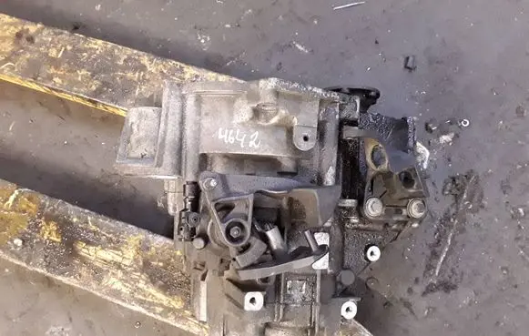 Volkswagen PASSAT B6 Manual 6 speed gearbox KDN