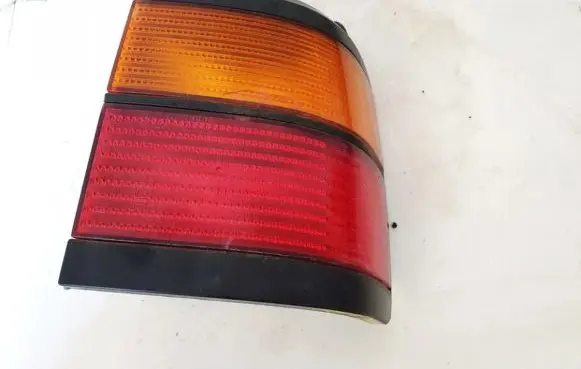 Volkswagen PASSAT B3 Rear/tail lights 333945112 333945257