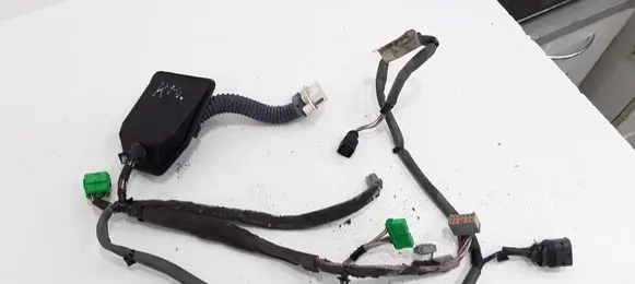 Volvo V70 Front door wiring loom
