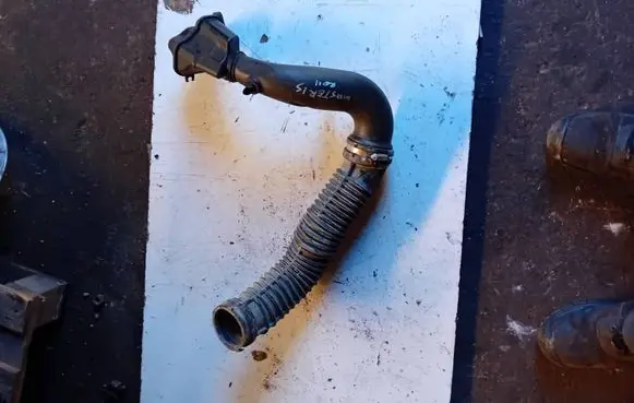 Renault Master III Intercooler hose/pipe 8200858600C