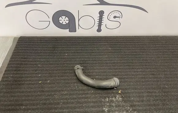 Porsche 911 991 Engine coolant pipe/hose 99110681304