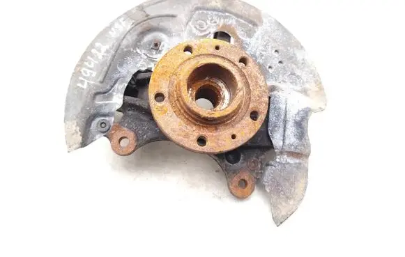 Front wheel hub