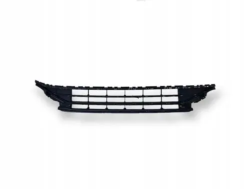 Volkswagen PASSAT B8 Front bumper upper radiator grill 3G0853677AA