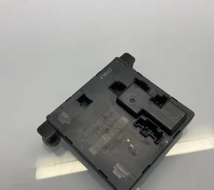 Mercedes-Benz E W211 Door control unit/module 2118201526 356805 A2118201526