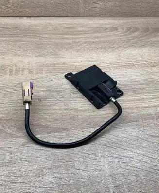 BMW 7 E65 E66 Aerial antenna amplifier 8387422