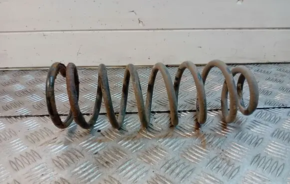 Toyota Corolla E120 E130 Rear coil spring