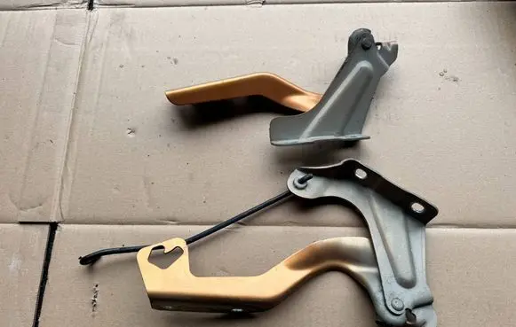 Nissan Micra Engine bonnet/hood hinges