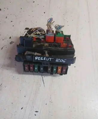 Peugeot 206 BSM Control unit 9646405280 BSMB3 24493035