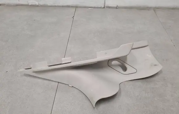 Jaguar I-Pace (D)pillar trim (top) J9D351748 J9D351748BD0LKP
