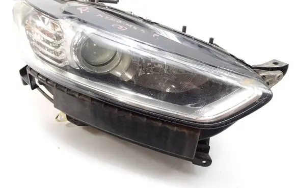 Ford Mondeo MK V Headlight/headlamp DS7313W029BE L90002941 89906733