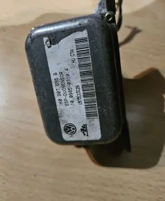 Volkswagen Touran I ESP acceleration yaw rate sensor 1K0907655B
