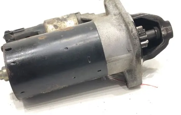 Hyundai Veloster Starter motor