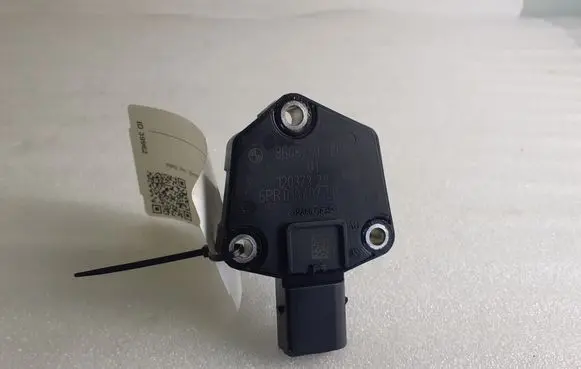 BMW X3 F25 Oil level sensor 8608779 12037322