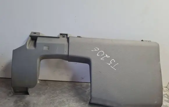 Volkswagen Transporter - Caravelle T5 Dashboard lower bottom trim panel 7H5858917 7H5858723