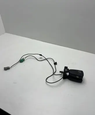 Volvo V50 Third row seat belt 