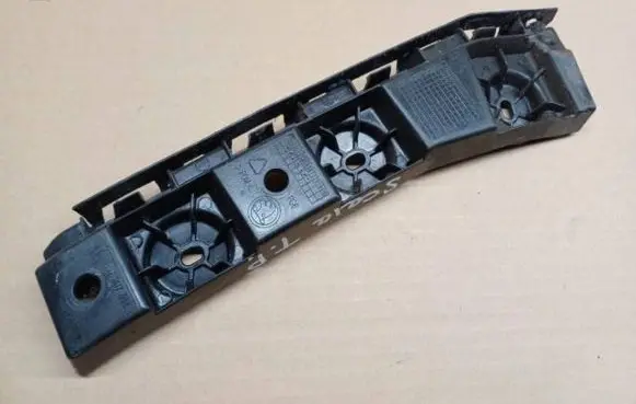 Skoda Scala Rear bumper mounting bracket 657807394