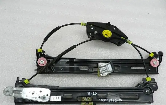 Volkswagen Sharan Front window lifting mechanism without motor 7N0843699F