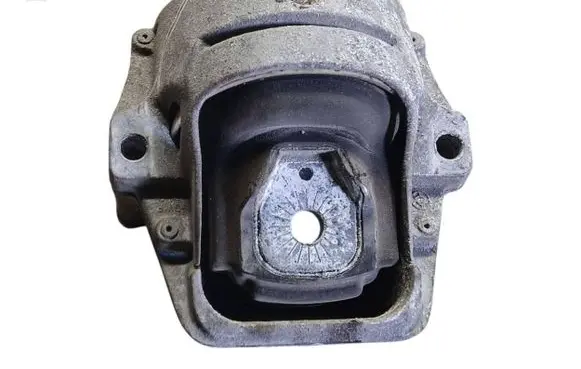 Audi A4 S4 B8 8K Engine mount bracket 8K0199381