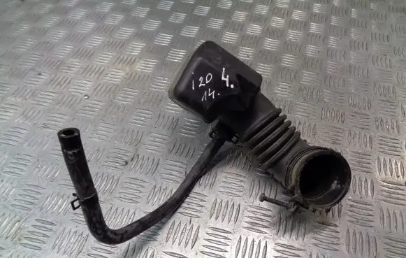 Hyundai i20 (PB PBT) Air intake hose/pipe