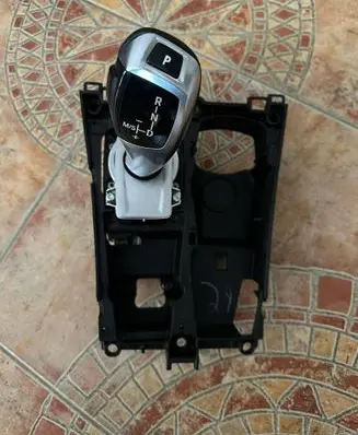 BMW X5 E70 Gear shifter/selector 